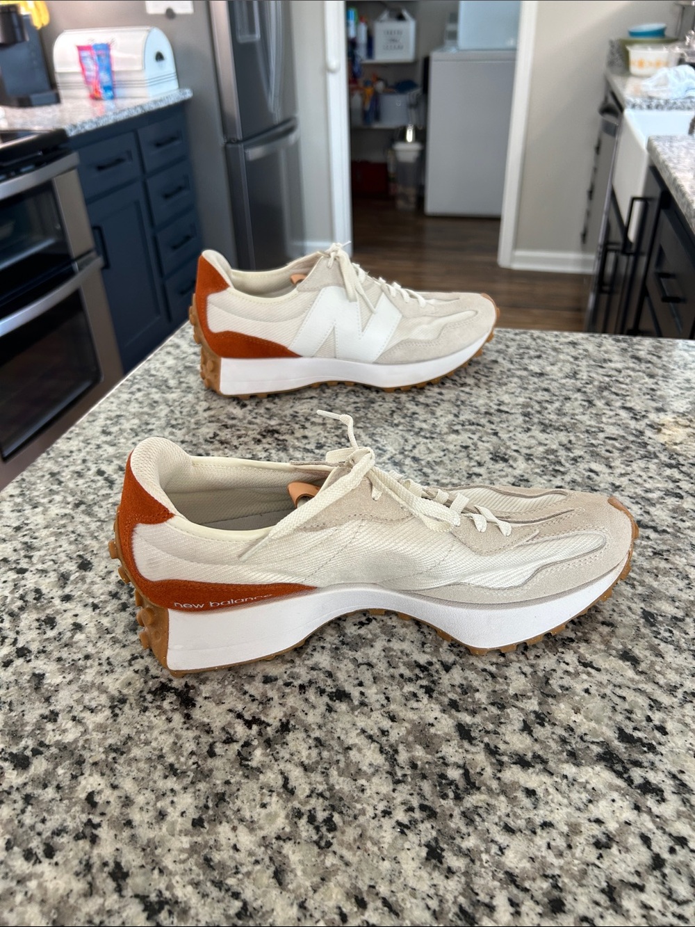 New Balance 327 Sea Salt Rust Oxide Sneakers Women’s Size 10 - Picture 7 of 10